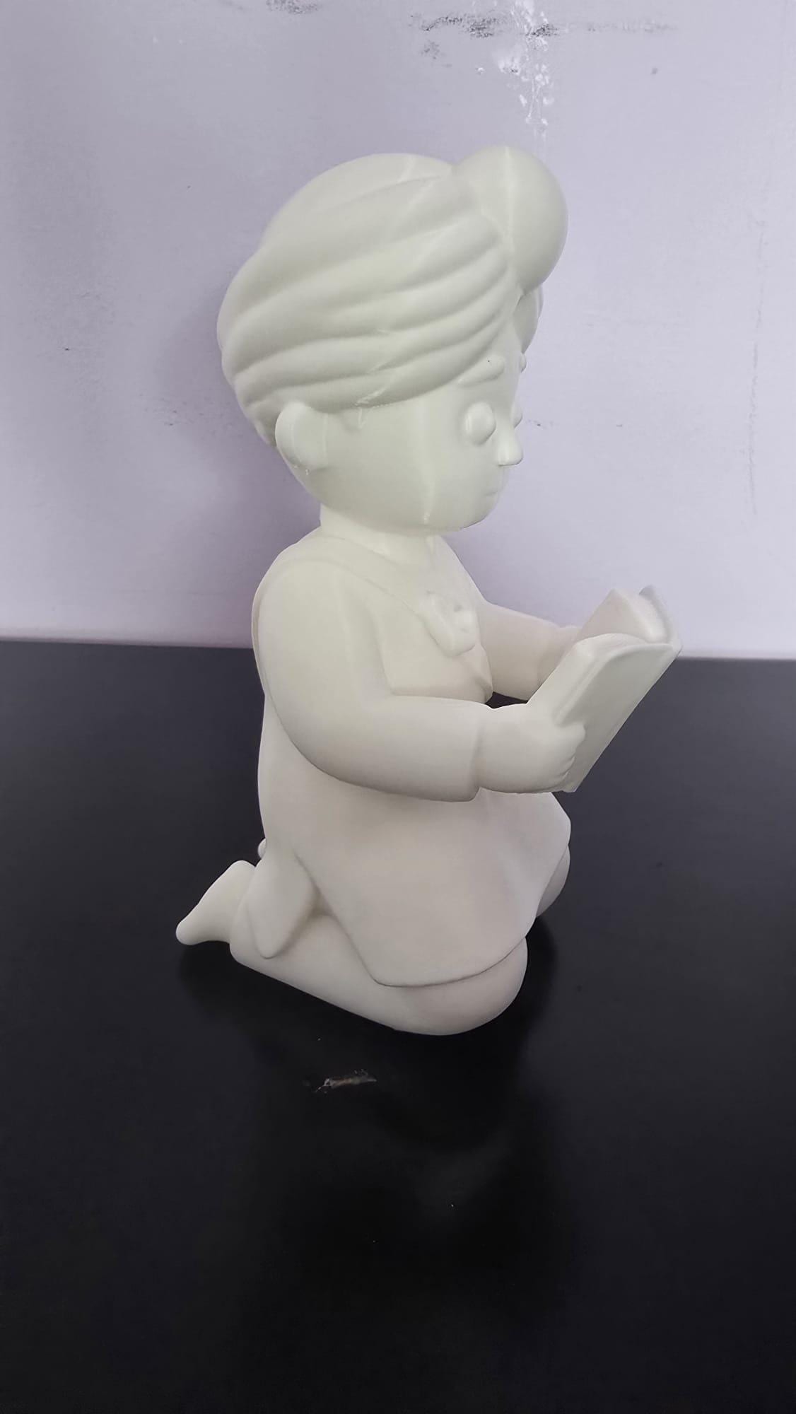 3D Printed Sikh Figurine Reading Book - Minimalist Dastaar Statue - Punjabi Cultural Decor - Turbaned Boy Scholar - Gift for Kids & Nursery